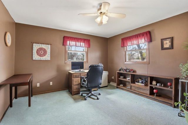 2511 S CARPENTER STREET, Appleton, WI 54915