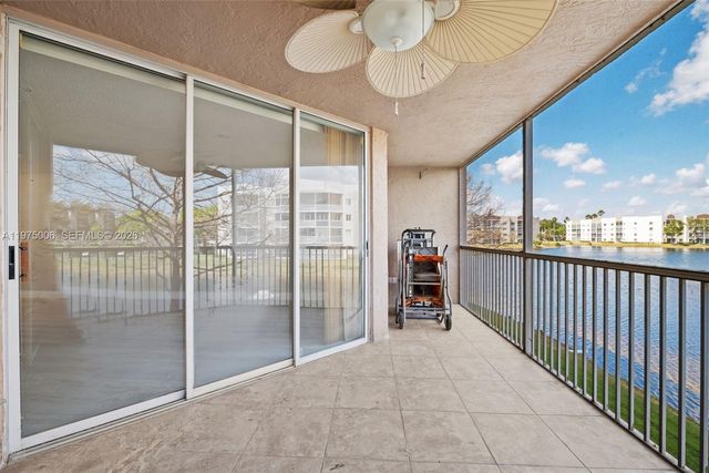 7641 Granville Dr 209, Tamarac, FL 33321