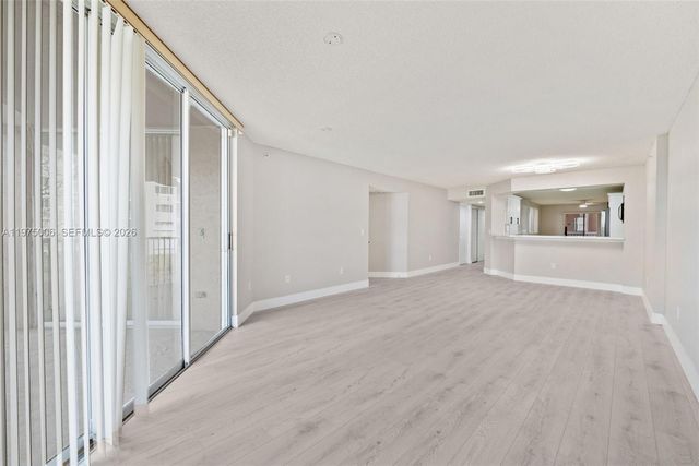 7641 Granville Dr 209, Tamarac, FL 33321