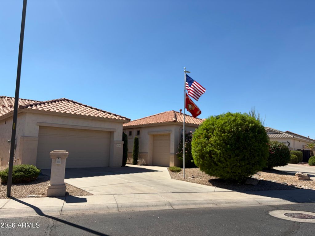 18266 N ARRIBA Drive, Surprise, AZ 85374 — exterior