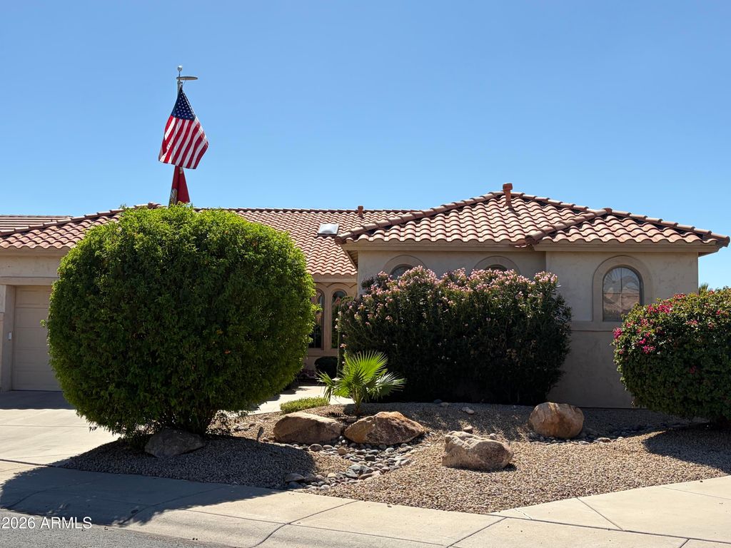 18266 N ARRIBA Drive, Surprise, AZ 85374 — photo 2