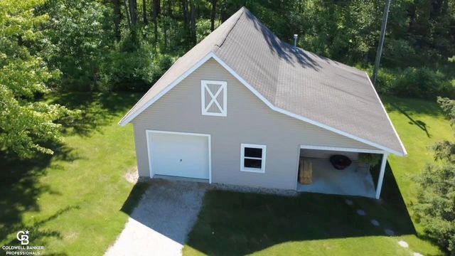 9660 Brandon Road, Avoca, MI 48006