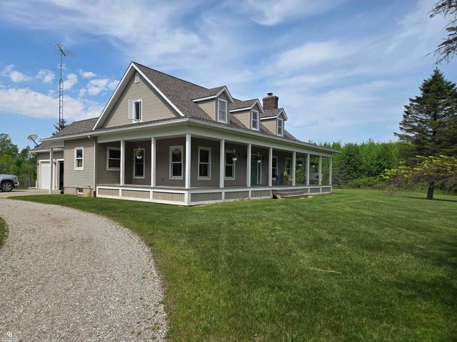 9660 Brandon Road, Avoca, MI 48006