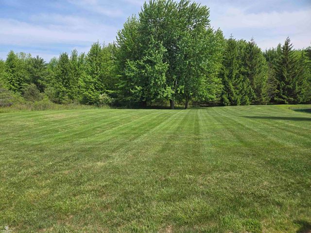 9660 Brandon Road, Avoca, MI 48006