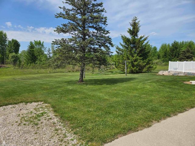 9660 Brandon Road, Avoca, MI 48006