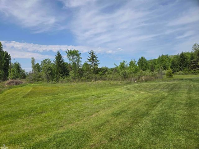 9660 Brandon Road, Avoca, MI 48006