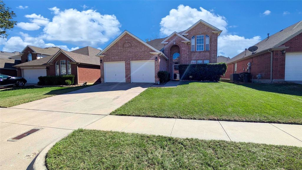 4704 Parkmount Drive, Fort Worth, TX 76137 — photo 2