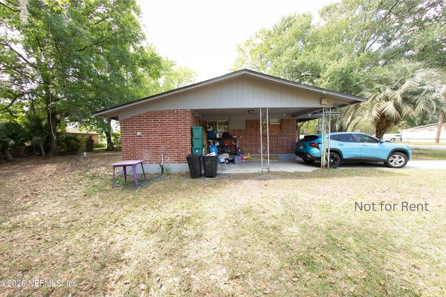 7584 RABORN Lane, Jacksonville, FL 32210