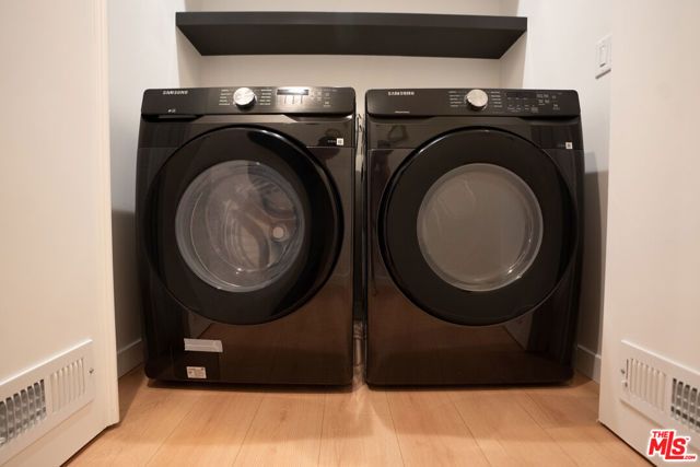 2220 Aaron Street, Los Angeles, CA 90026