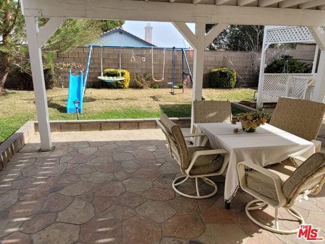 40636 Via Verdad, Palmdale, CA 93551