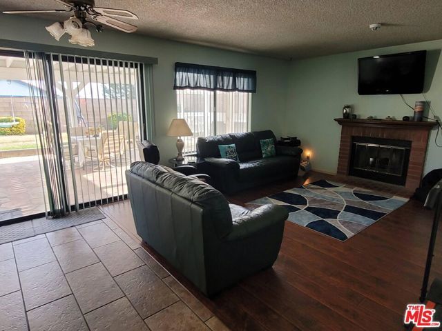 40636 Via Verdad, Palmdale, CA 93551