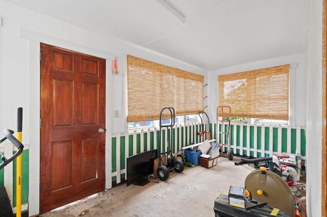 952 Western Avenue N, Saint Paul, MN 55117