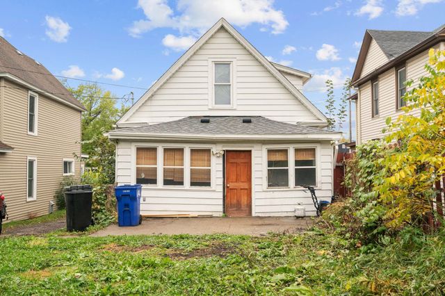 952 Western Avenue N, Saint Paul, MN 55117