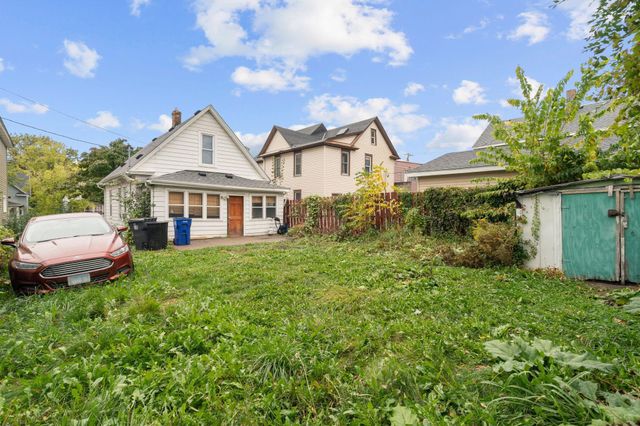 952 Western Avenue N, Saint Paul, MN 55117