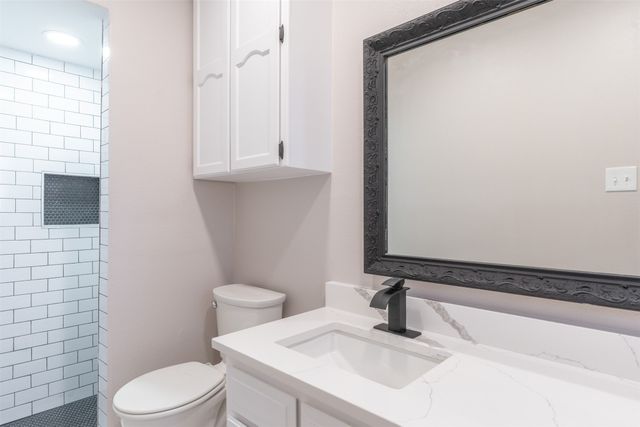 105 Timber Ridge Circle, Burleson, TX 76028