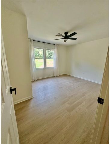 4429 McBrayer Road, Flowery Branch, GA 30542