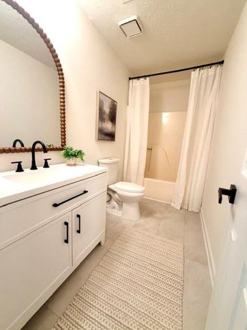 4429 McBrayer Road, Flowery Branch, GA 30542