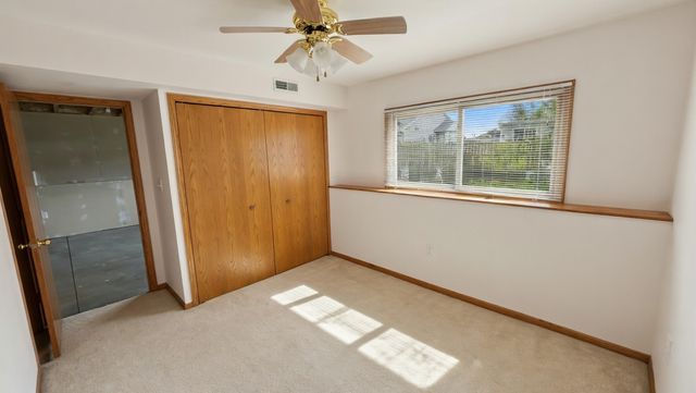 913 Ashford NE, Cedar Rapids, IA 52402