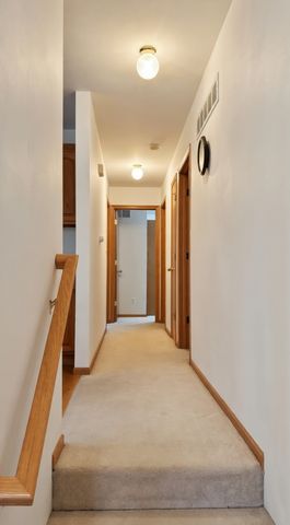 913 Ashford NE, Cedar Rapids, IA 52402
