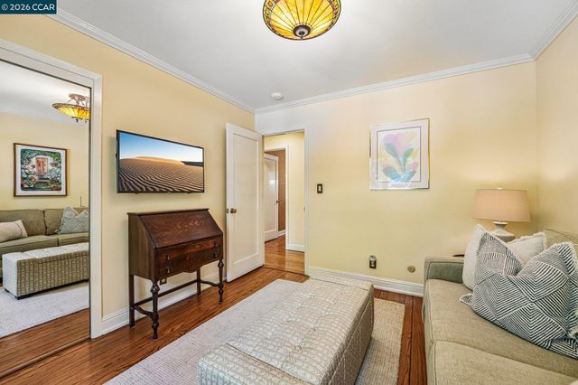 340 Donald Dr, Moraga, CA 94556