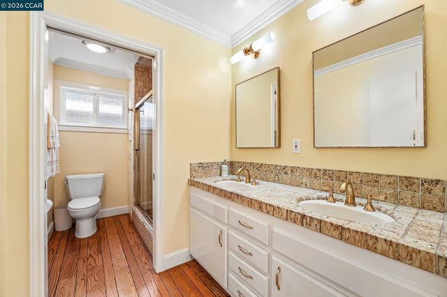 340 Donald Dr, Moraga, CA 94556