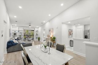 4241 MIGRATION Drive 12, Jacksonville, FL 32257