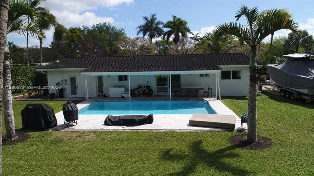 15720 SW 87th Ct, Palmetto Bay, FL 33157