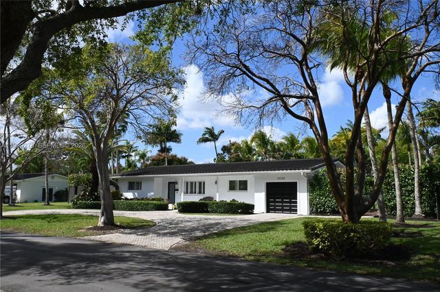 15720 SW 87th Ct, Palmetto Bay, FL 33157