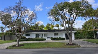 15720 SW 87th Ct, Palmetto Bay, FL 33157