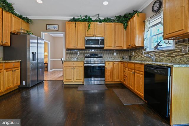 800 AZTEC DR, Frederick, MD 21701