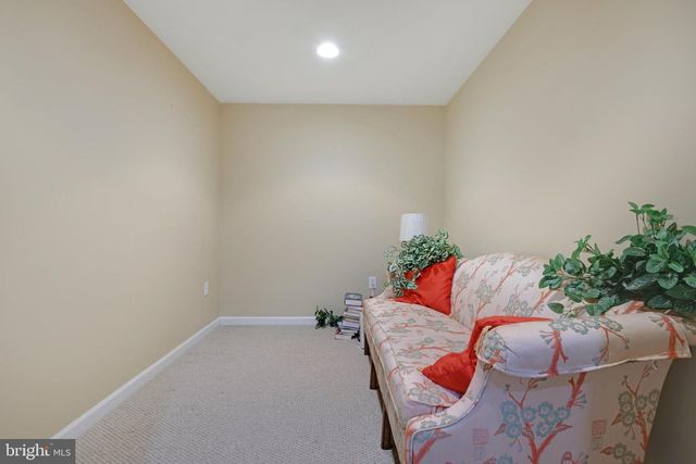 800 AZTEC DR, Frederick, MD 21701