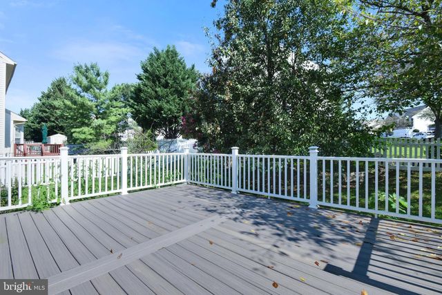800 AZTEC DR, Frederick, MD 21701