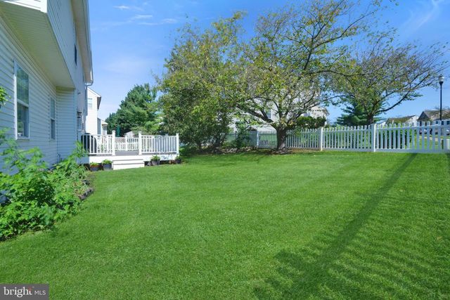 800 AZTEC DR, Frederick, MD 21701