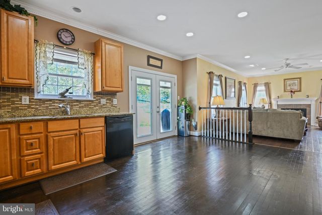 800 AZTEC DR, Frederick, MD 21701