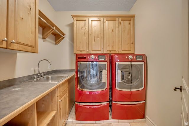 1653 E PEAR ORCHARD CT, Draper, UT 84020