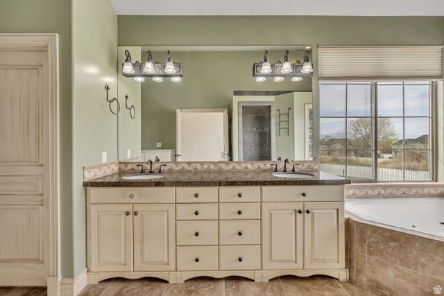 1653 E PEAR ORCHARD CT, Draper, UT 84020