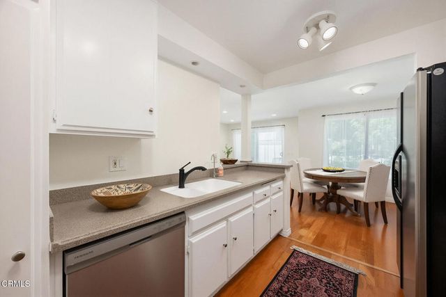 7442 Shadyglade Avenue 2, Los Angeles, CA 91605