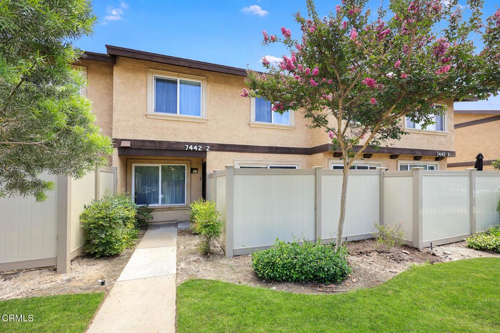 7442 Shadyglade Avenue 2, Los Angeles, CA 91605