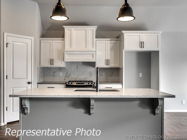 5821 E 124th Terrace S, Bixby, OK 74008
