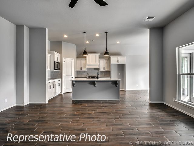 5821 E 124th Terrace S, Bixby, OK 74008