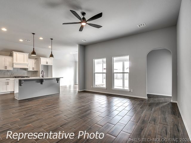 5821 E 124th Terrace S, Bixby, OK 74008