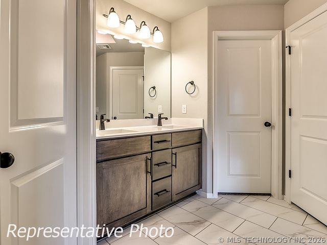5821 E 124th Terrace S, Bixby, OK 74008