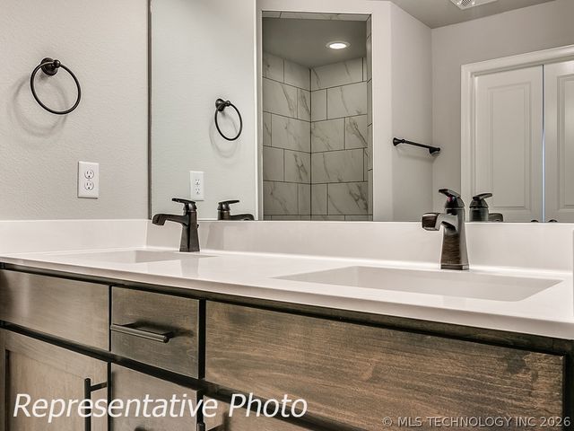 5821 E 124th Terrace S, Bixby, OK 74008