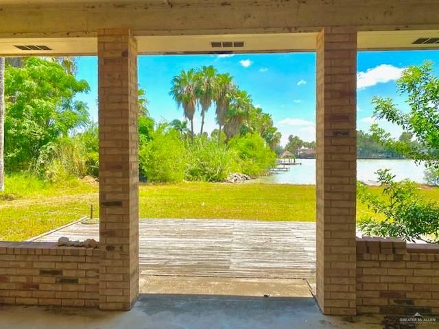 1003 Vela Jackson Avenue, La Joya, TX 78560
