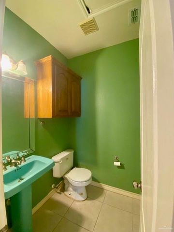 1003 Vela Jackson Avenue, La Joya, TX 78560