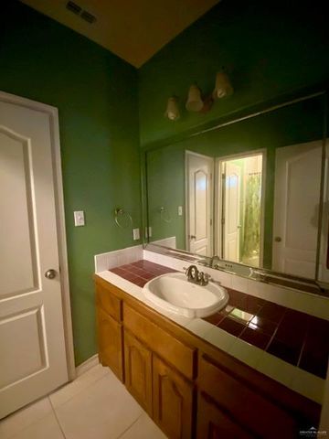 1003 Vela Jackson Avenue, La Joya, TX 78560