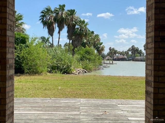 1003 Vela Jackson Avenue, La Joya, TX 78560