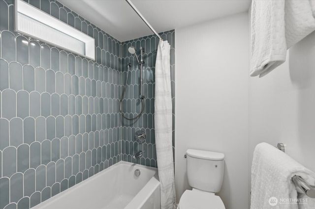 5247 21st Avenue SW, Seattle, WA 98106
