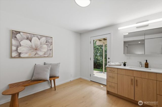 5247 21st Avenue SW, Seattle, WA 98106