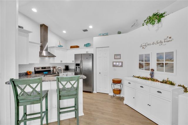 563 10th Place, Vero Beach, FL 32960